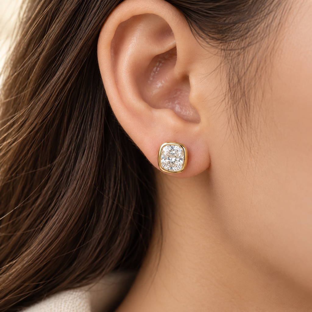 Nyra Radiant Hoops